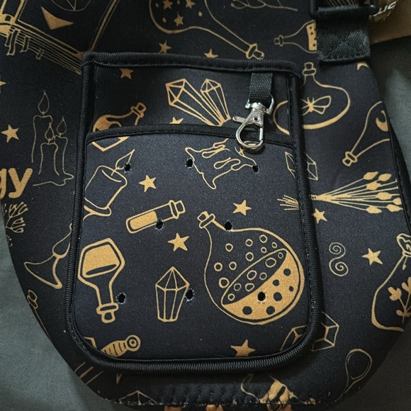 Juggy Witchy water bottle sleeve - Picture 3 of 3